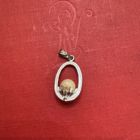 Vintage Sterling Silver Real Fresh Water Pearl Pendant - Picture 2 of 7